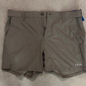 Huk Men's Tan Athletic Shorts